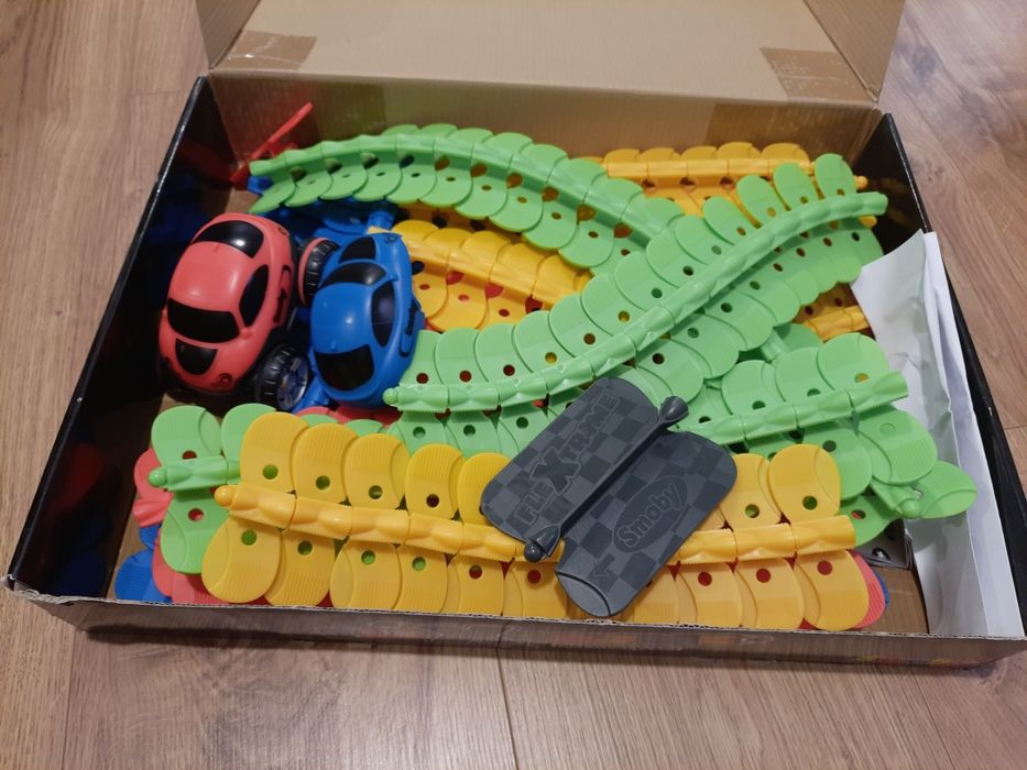 Tor z samochodem Flextreme