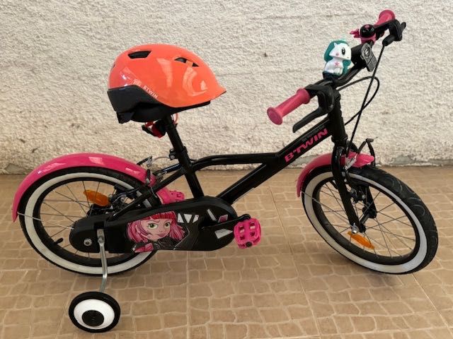 Bicicleta Infantil BTWIN roda 16 (com rodas de apoio)