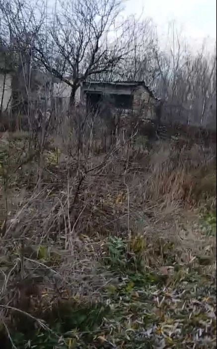 Продаж гарної ділянки з будинком м. Кам’янка