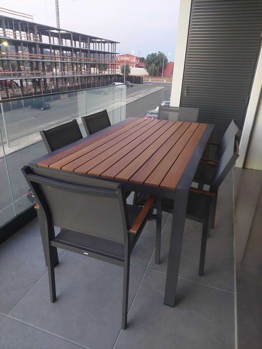 Mesa jardim com 6 cadeiras