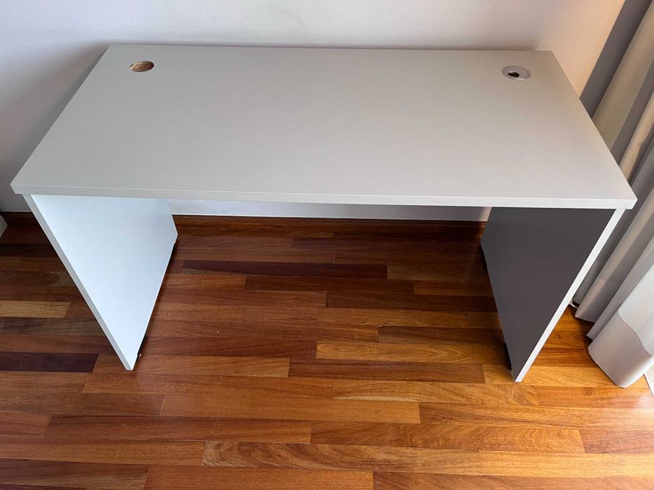 Secretária Riva Office