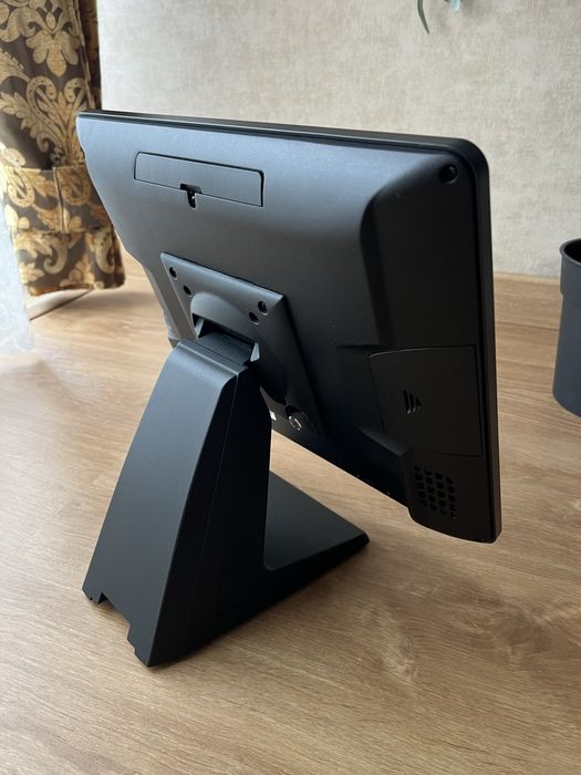 POS FEC -4GB-SSD- WIN10- estado novo