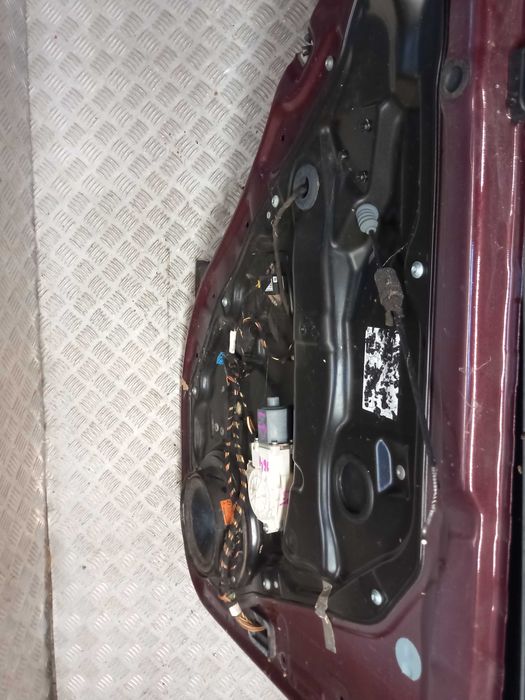 Drzwi Tylne Lewe Mercedes ML w163 Do Założenia w Kolor 548