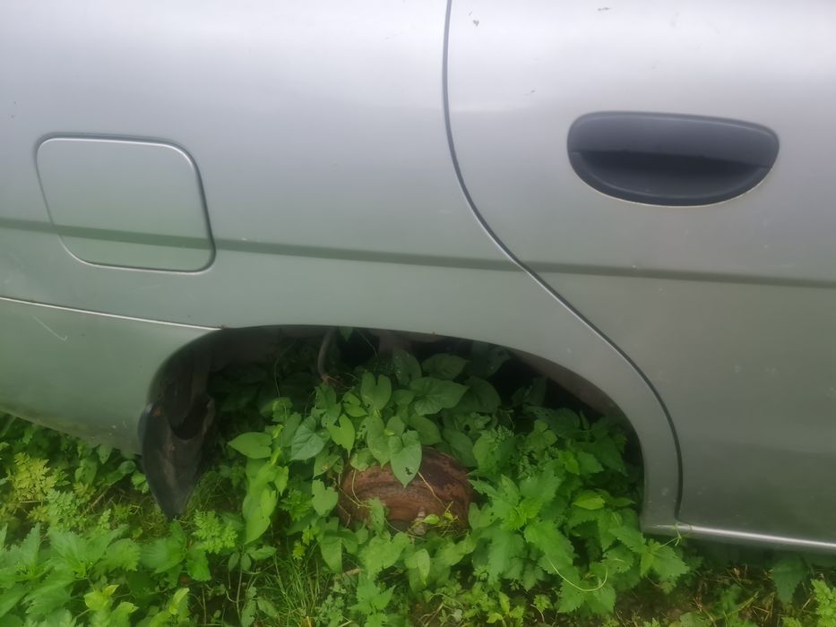 Daewoo nubira.нубира арка задняя стакан