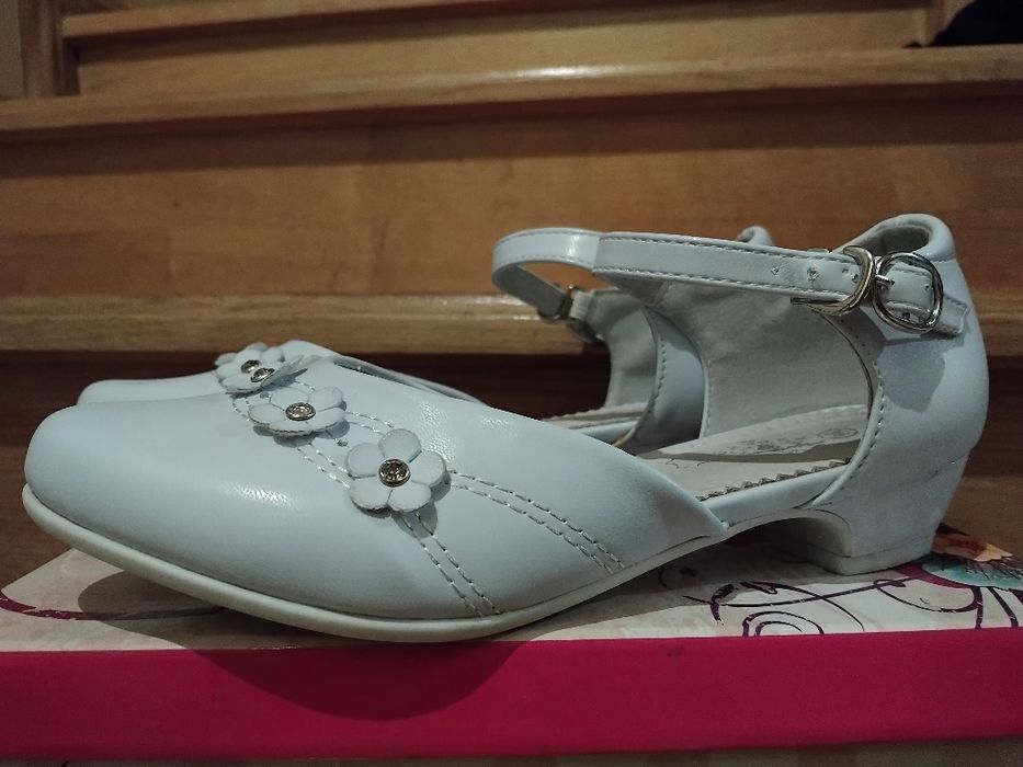 Buty białe komunijne nr.36
