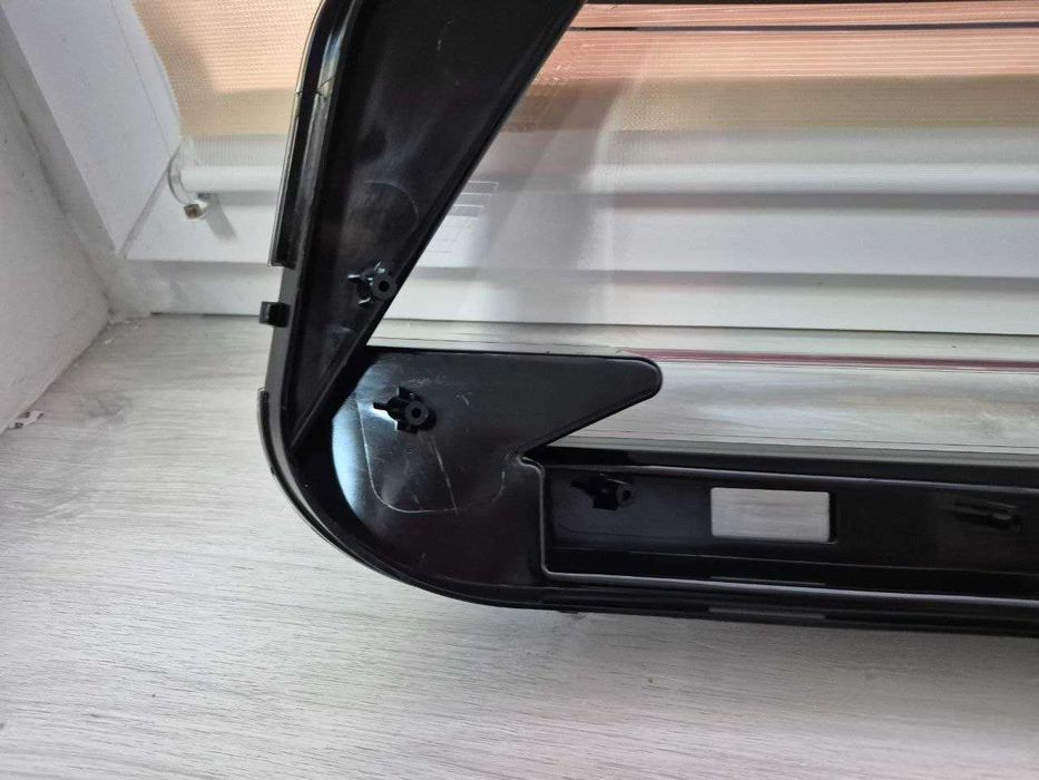 Скло фари Passat B9 китай (на Америку не стають без допрацювань)