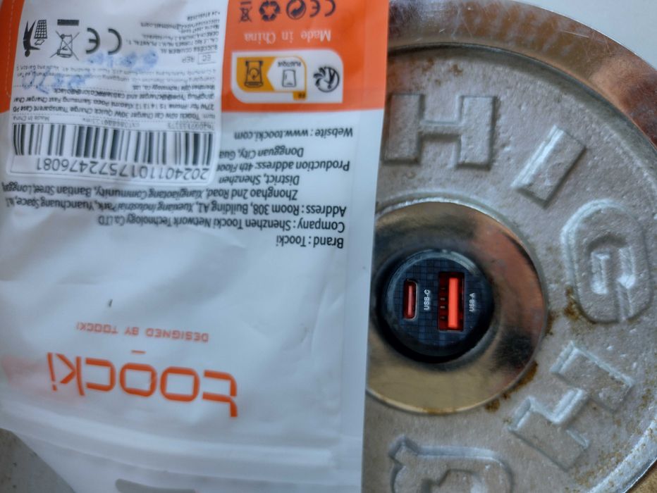 Автомобільний зарядний пристрій для телефону Toocki; Awei  15,5 -60w