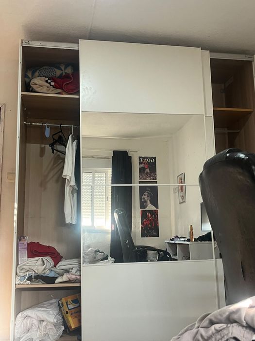 Vendo roupeiro em otimo estado!!-reservado