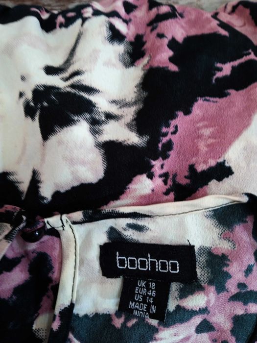 Сукня міді Boohoo з абстрактним принтом розмір L - XL