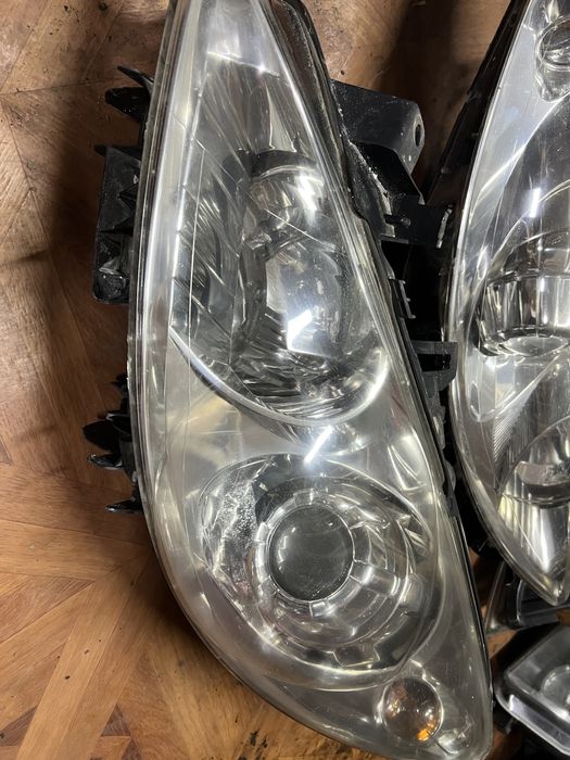 Передні Фари Peugeot 307 05-08 роки рестал