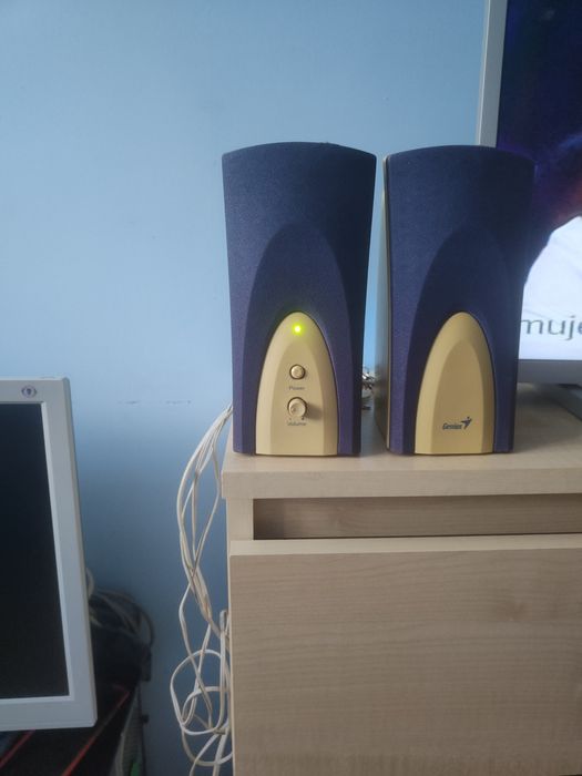 Komputer stacjonarny 500gb dysk +monitor  lg 19 cali +głośniki