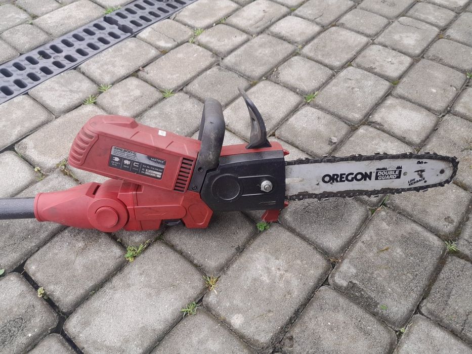 Pila elektryczna na wysiegniku