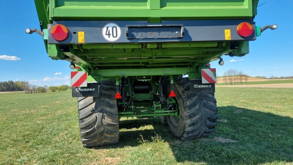 KRONE RX 360  GD przyczepa samozbierajaca i objętościowa
