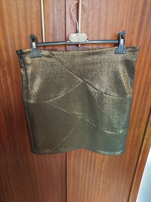 Mini-saia dourada, tamanho M
