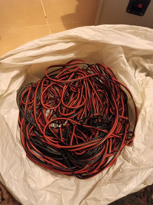 Акустична система 5.1 від домашнього кінотеатру Elenberg HT-111 Sound