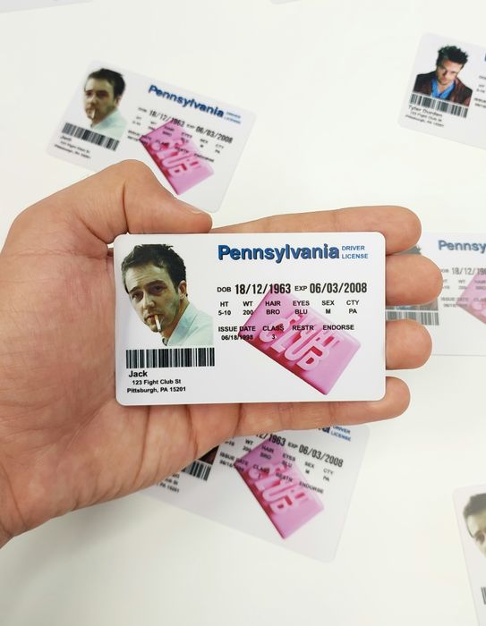 НАЛОЖКА, Сувенірні права Тайлера, Волтера Вайта, Скарфейс та БАГАТО ІН