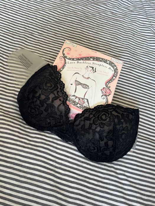 Продаж бюстгальтерів