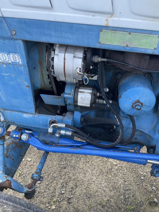 Traktor ford 4000