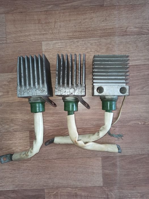 Силовой диод В200 (6 класс, 1974 г.)