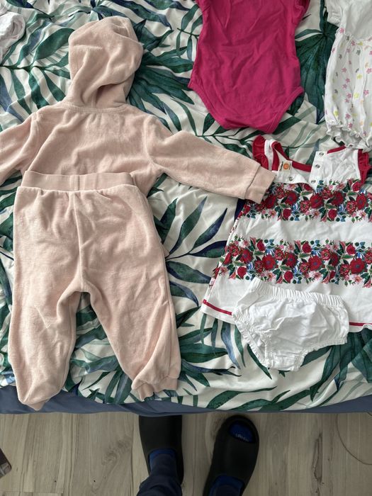 Nike, Guess , MarcPolo , Gap , Desuigal , rozmairy 1-12 miesięcy