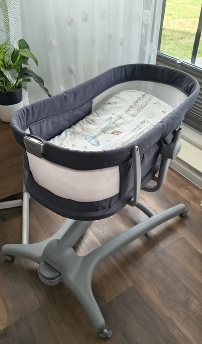 Chicco hug 4w1 łóżeczko na kółkach