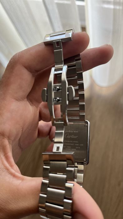 Cartier tank Must
