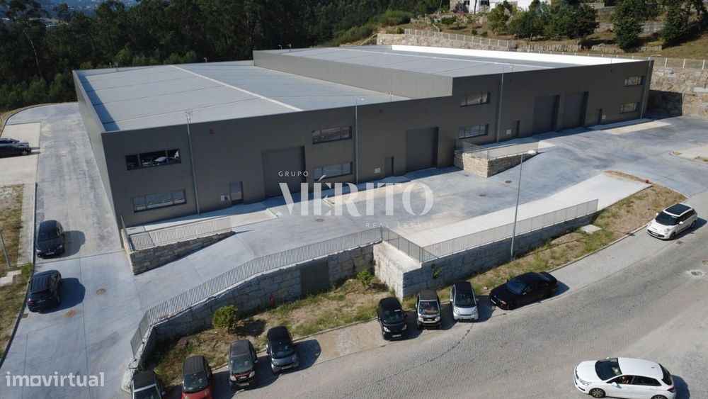 Armazém para arrendamento, Arnoso (Sta Maria)