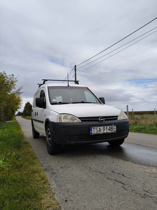 Opel Campo