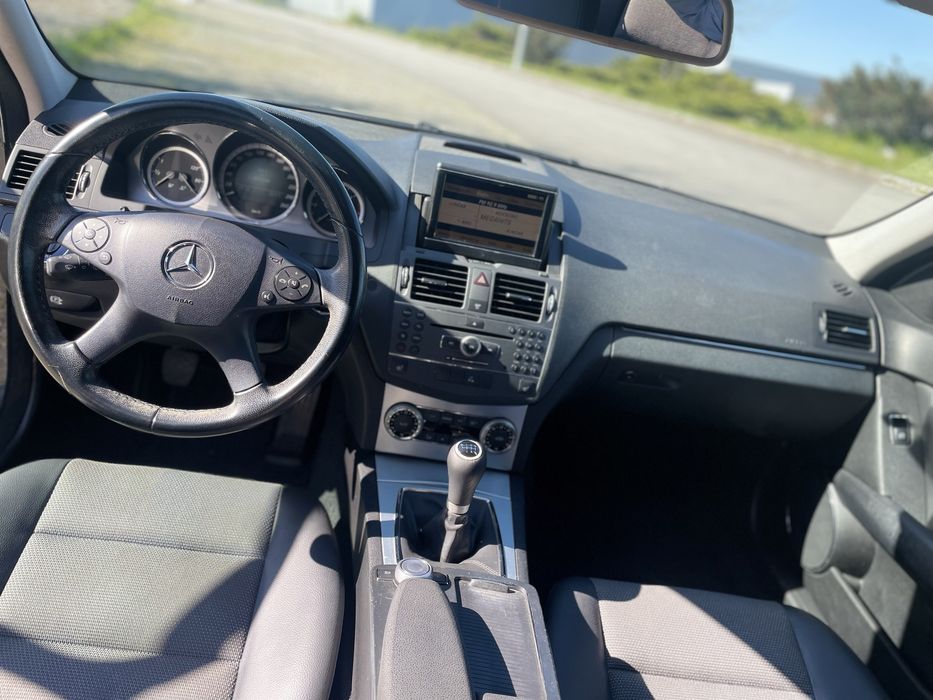 Carrinha Mercedes Benz C220 CDI Avantgard