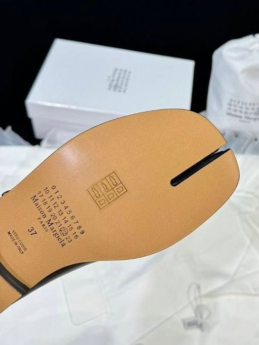 Maison Margiela — табі туфлі мері-джейн, 39 розмір