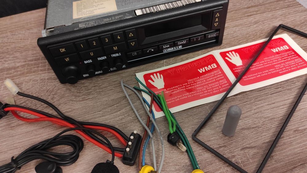 radio BMW BAVARIA C electronic Z3 E34 E36 E31 E30 E32 E28 Z1 Z2 E21 E27 24 BLUETOOTH