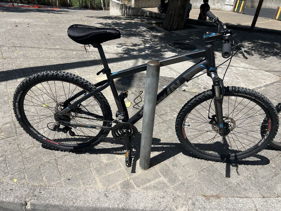Bicicleta B'Twin Rockrider 520