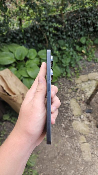 Poco m6 pro (Телефон в хорошем состоянии)