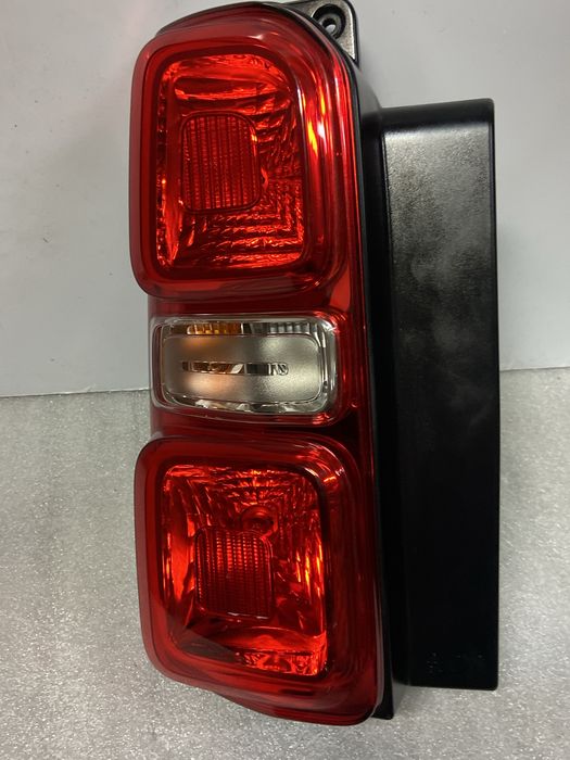 Lampa Tylna lewa Toyota PROACE ll Expert lll Jumpy