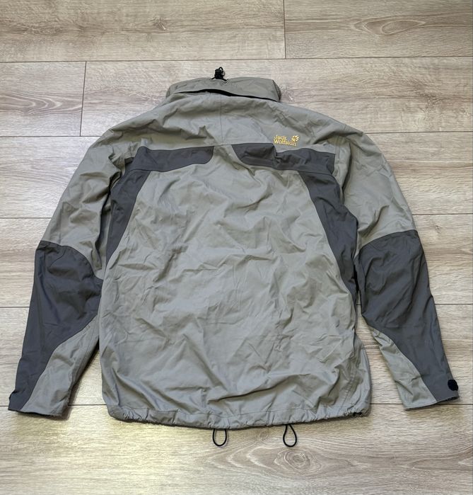 Jack Wolfskin мембранна куртка L-M в чудовому стані