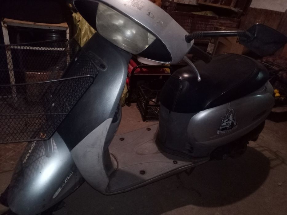 Скутер Хонда такт аф 51 .honda tact stand up af-51.