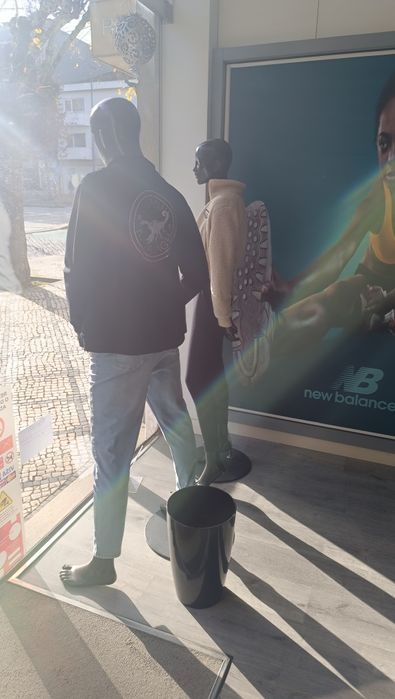 Expositores manequins,ganchos etc