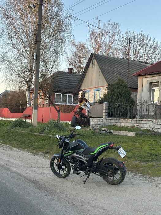 мотоцикл Musstang ST 200 та багато допів