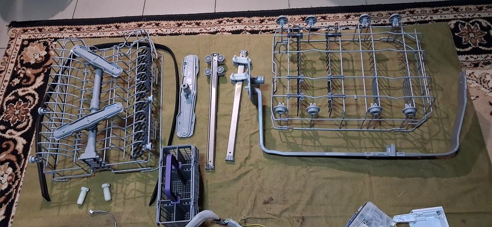 Запчасини. Посудомойка Beko .45см