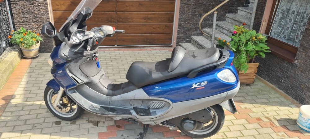 Skuter motor Piaggio x9 Evolution 125cm