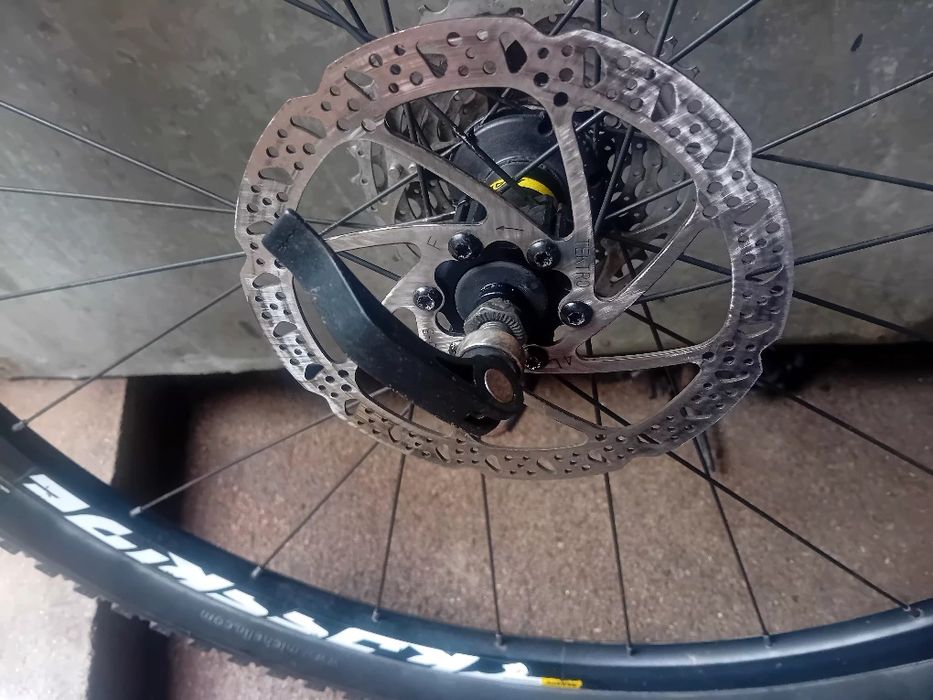 Roda traseira Mavic 29 completa