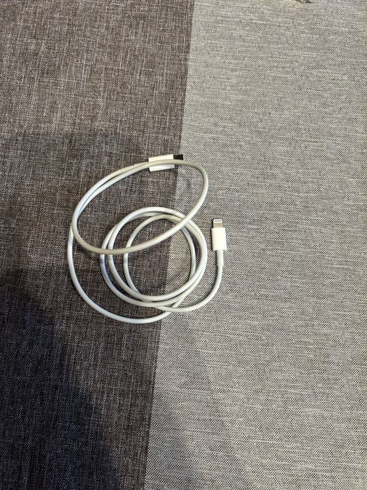 Iphone se 2020 stan bardzo dobry