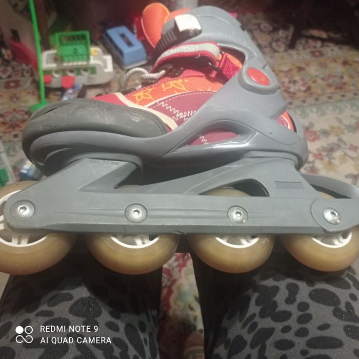 Коньки роликовые фирменные. Размер 35-36