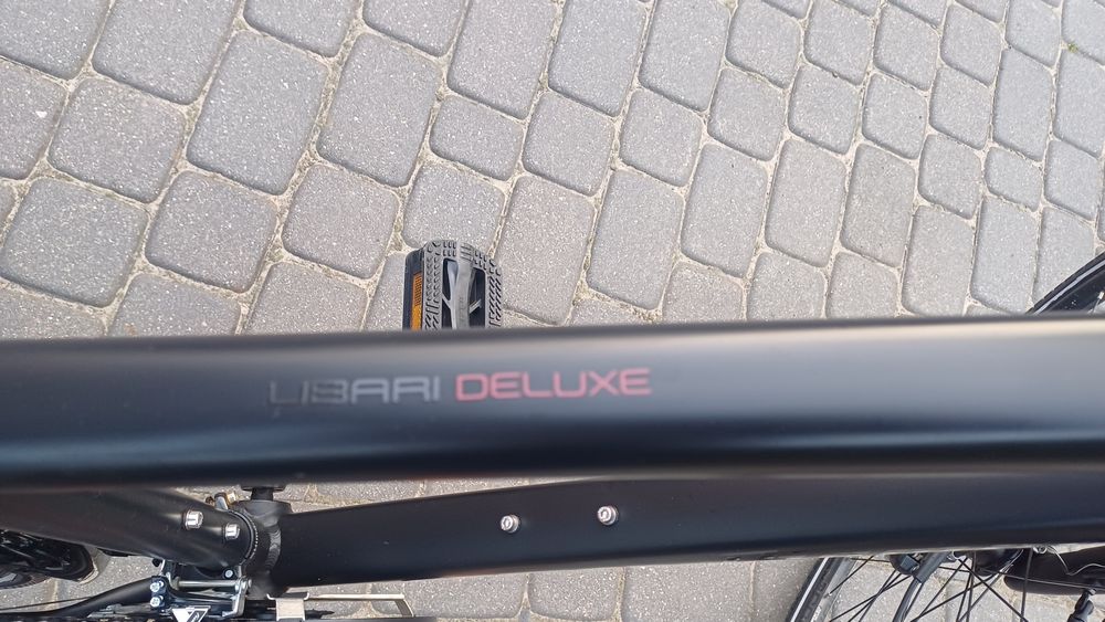 Rower trekingowy Diamant ubari deluxe blacke