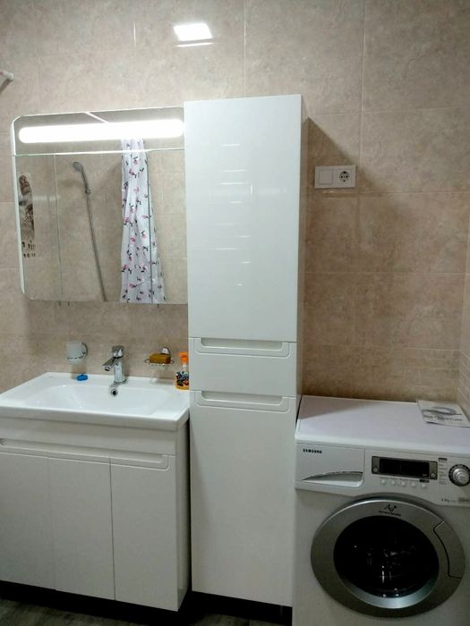 Сдам длительно 3-х комн квартиру в ЖК. Нагорный ул Дюковская центр