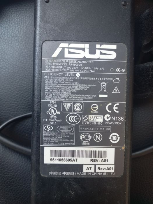 Ноутбук Asus у чудовому стані