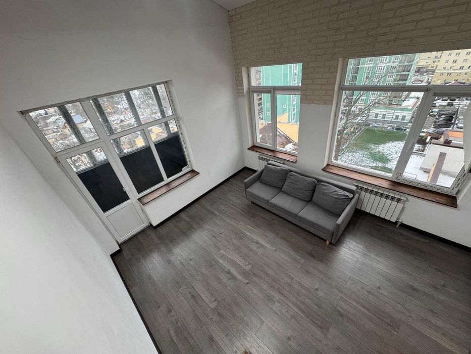 Продам 2кімнатну квартиру з новим ремонтом в центрі міста!