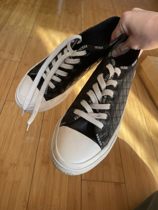 Женские кеды Guess Emma