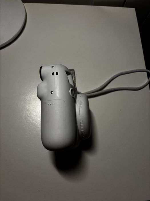 Câmera Instax Mini 12 Branca – Excelente Estado, Pouco Uso