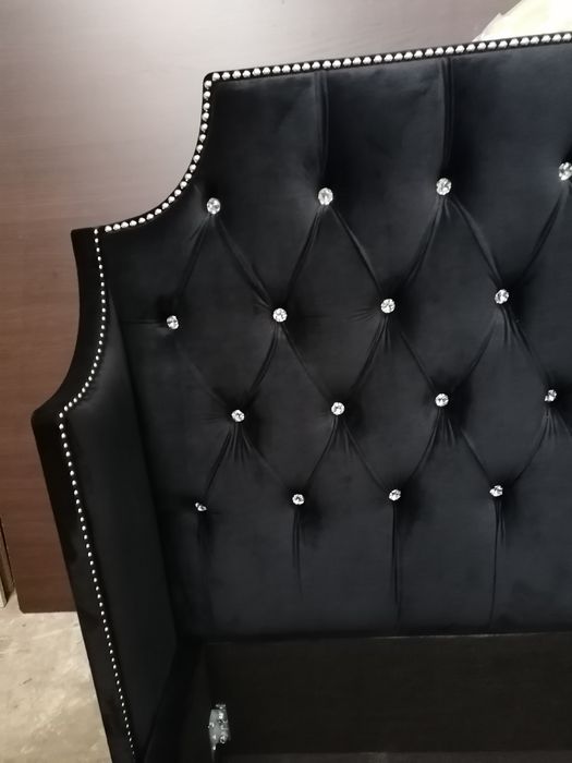 Łóżko pikowane glamour welwet swarowski kryształki chrom pinezki